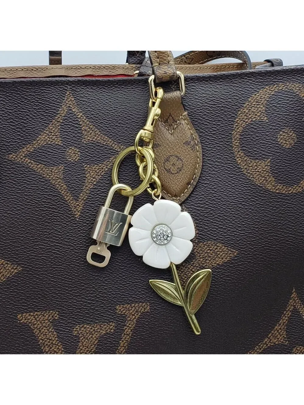 Authentic Louis Vuitton Lock & Key with Unbranded Flower Charm, Keychain